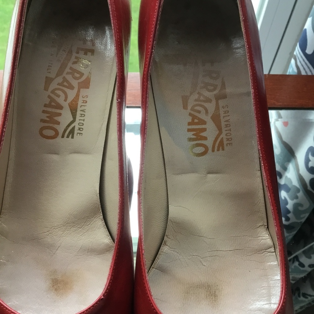 Classic Red Salvatore Ferragamo heels size 9 1/2 4 A